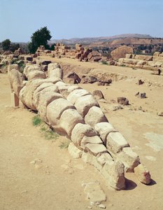 Dev Telemon heykellerinden birinin görünümü, Olympia Zeus Tapınağı, MÖ 480 dolayları